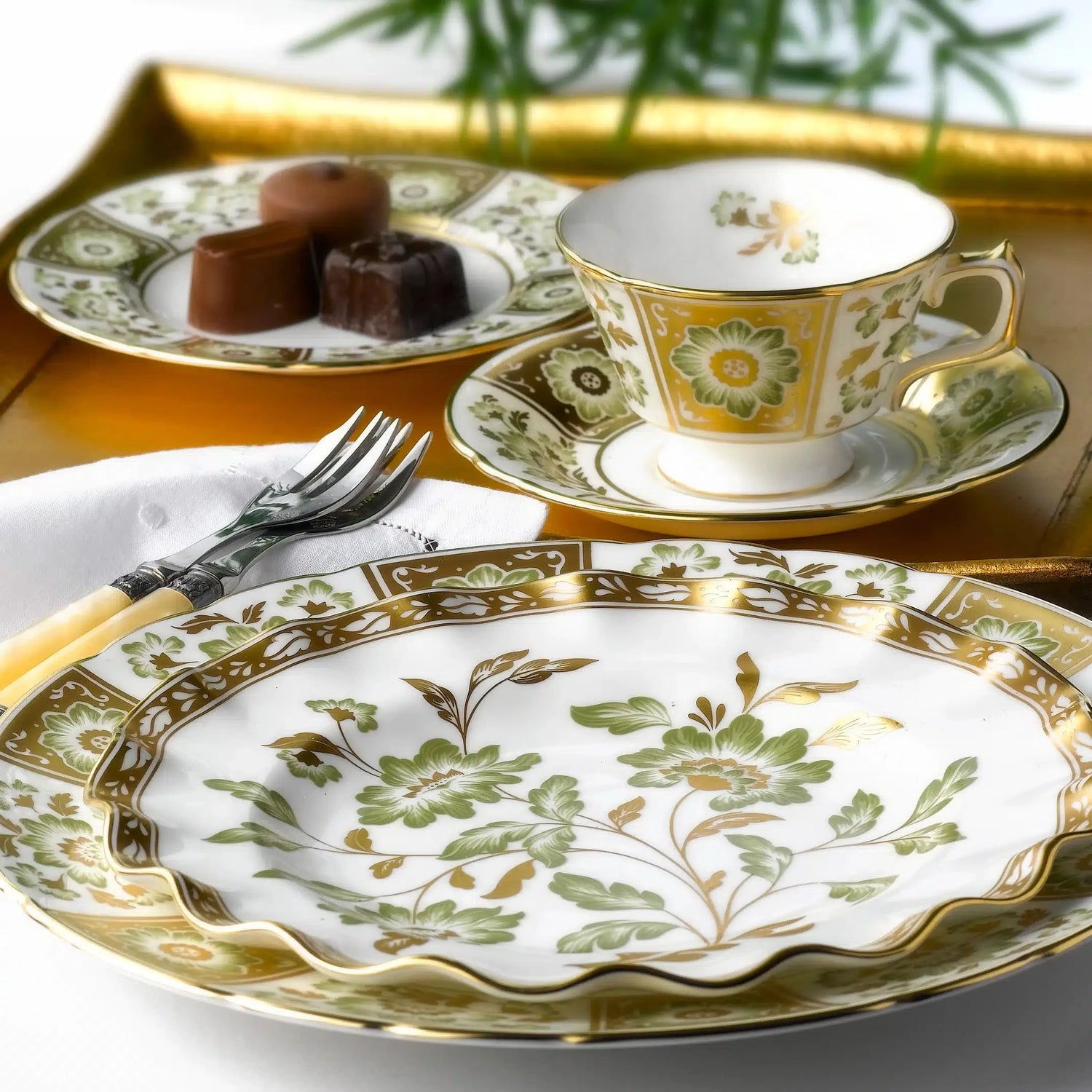 (A) ロイヤルクラウンダービー グリーンダービーパネル オーバルプレート Derby-Panel-Green-Dinner-Set-