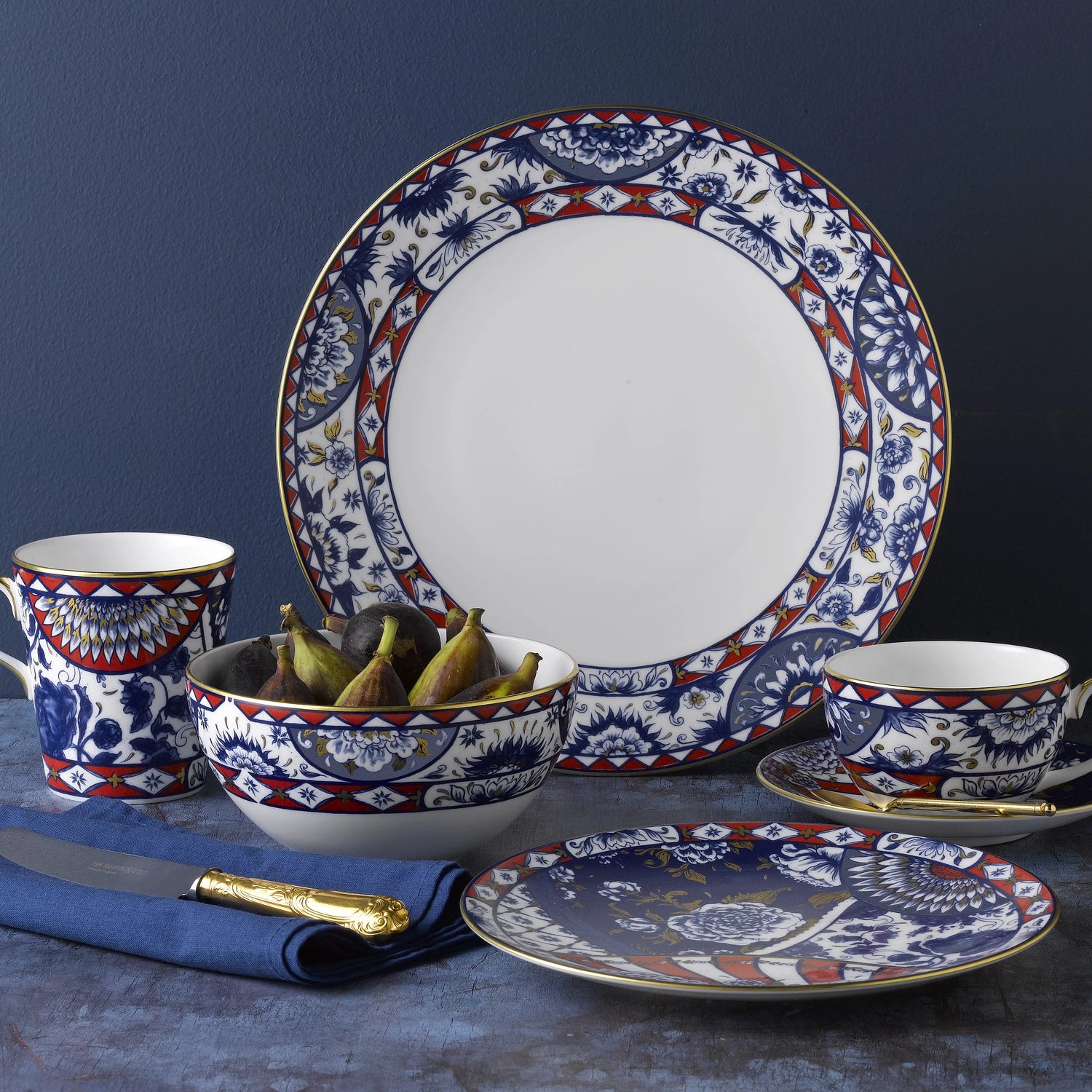 コンテンポラリーコレクション – ロイヤルクラウンダービー コンテンポラリーコレクション – ロイヤルクラウンダービー